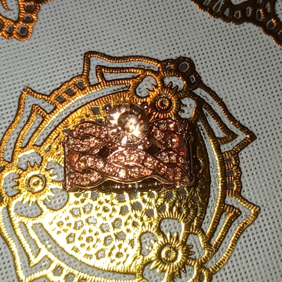 Ring - Picture 3 of 3